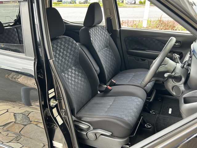 日産 デイズ ハイウェイスターX 静岡県 2020(令2)年 2.8万km ブラック 純正ナビ/・SD/・FM/AM/・フルセグTV/・Bluetooth/・CD/DVD/・MUSIC STOCKER/主要装備/・アラウンドビューモニター/・エマージェンシーブレーキ/・ドライブレコーダー/・サイドカーテンエアバッグ/・ＬＥＤヘッドライト/・クリアランスソナー/・アイドリングストップ/・ステアリングリモコン/・車線逸脱警報/・オートライト/・14インチアルミ