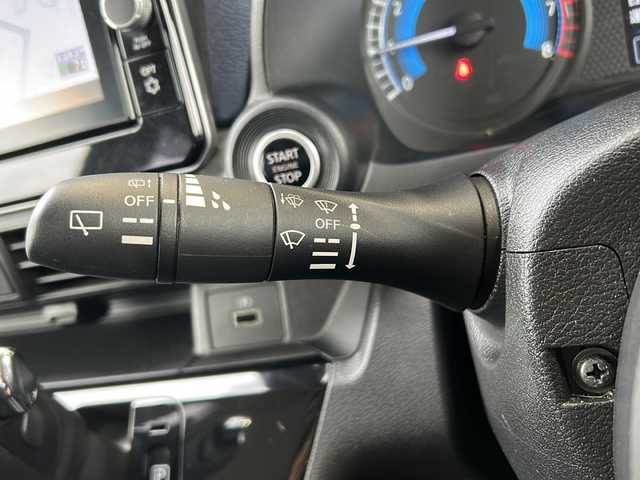 日産 デイズ ハイウェイスターX 静岡県 2020(令2)年 2.8万km ブラック 純正ナビ/・SD/・FM/AM/・フルセグTV/・Bluetooth/・CD/DVD/・MUSIC STOCKER/主要装備/・アラウンドビューモニター/・エマージェンシーブレーキ/・ドライブレコーダー/・サイドカーテンエアバッグ/・ＬＥＤヘッドライト/・クリアランスソナー/・アイドリングストップ/・ステアリングリモコン/・車線逸脱警報/・オートライト/・14インチアルミ