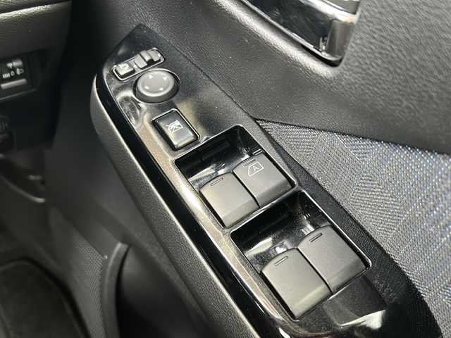 日産 デイズ ハイウェイスターX 静岡県 2020(令2)年 2.8万km ブラック 純正ナビ/・SD/・FM/AM/・フルセグTV/・Bluetooth/・CD/DVD/・MUSIC STOCKER/主要装備/・アラウンドビューモニター/・エマージェンシーブレーキ/・ドライブレコーダー/・サイドカーテンエアバッグ/・ＬＥＤヘッドライト/・クリアランスソナー/・アイドリングストップ/・ステアリングリモコン/・車線逸脱警報/・オートライト/・14インチアルミ