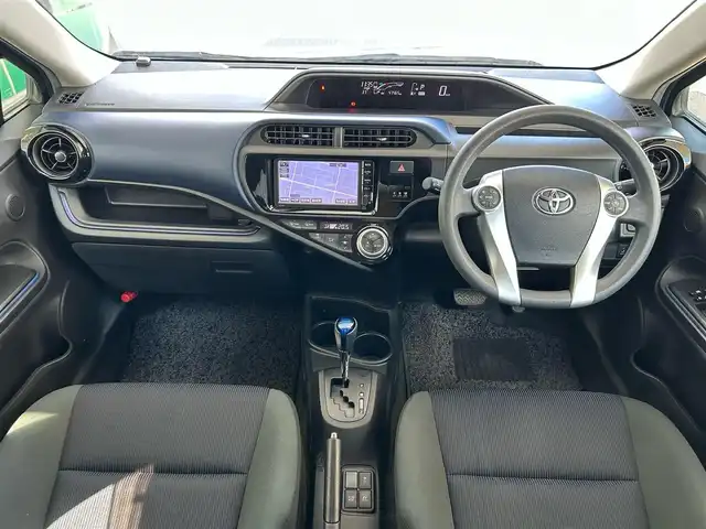 トヨタ アクア S 愛知県 2015(平27)年 4.8万km クールソーダメタリック /純正メモリナビ//AM/FM/SD/ワンセグ/BT/AUX/CD//バックカメラ//オートヘッドライト//ヘッドライトレベライザー//電格ミラー//プッシュスタート//スマートキー//スペアキー//ステアリングスイッチ//純正フロアマット//ドアバイザー//EV MODE//ECO MODE//保証書//取扱説明書