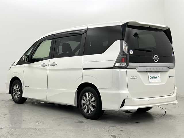 日産 セレナ e－パワー ハイウェイスター V 宮城県 2018(平30)年 5.4万km ブリリアントホワイトパール 禁煙車/プロパイロット/エマージェンシーブレーキ/車線逸脱警報/インテリジェントパーキングアシスト/アラウンドビューモニター/インテリジェントルームミラー/純正9型ナビ（地図無）/・BT.CD.DVD.AUX.SD/フルセグＴＶ/純正ドライブレコーダー（前）/ビルトインＥＴＣ/前席シートヒーター/ステアリングヒーター/革巻ステアリング/ステアリングスイッチ/プッシュスタート/スマートキー/横滑り防止機能/アイドリングストップ/電動パーキングブレーキ/純正フロアマット/純正ドアバイザー/純正15インチアルミホイール/ＬＥＤヘッドライト/フォグランプ/ロールサンシェード/シートバックテーブル