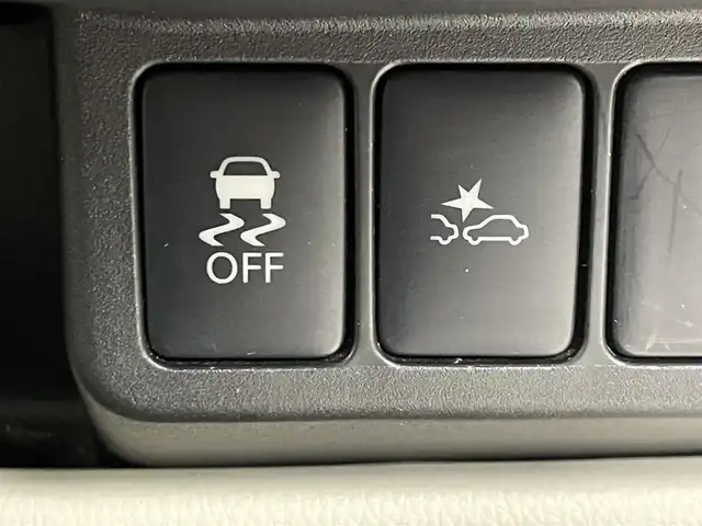 日産 デイズ X 埼玉県 2018(平30)年 1.6万km スターリングシルバーM 純正ナビ　アラウンドビューモニター　衝突被害軽減ブレーキ　ヒルスタートアシスト　純正フロアマット　アイドリングストップ　オートエアコン　コーナーセンサー　プッシュスタート　スマートキー　地デジフルセグ