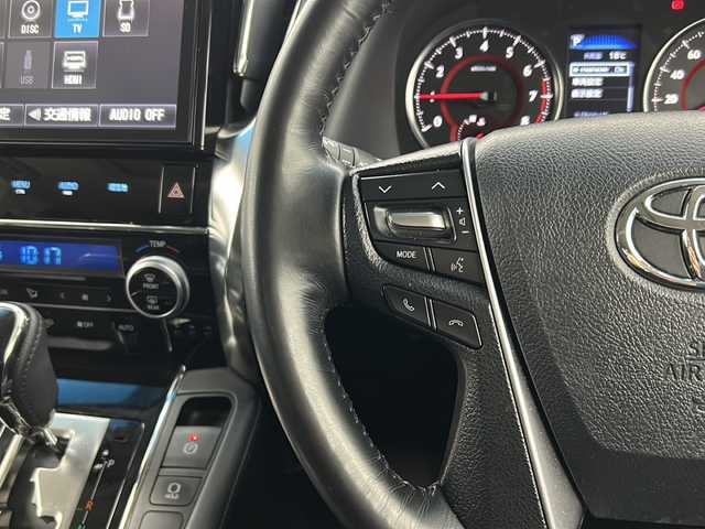 トヨタ ヴェルファイア Z Gエディション 宮城県 2018(平30)年 6.9万km ホワイトパールクリスタルシャイン 禁煙車/ツインムーンルーフ/純正フリップダウンモニター/両側パワースライドドア/レザーシート/トヨタセーフティセンス/・プリクラッシュセーフティ/・レーントレーシングアシスト/・レーダークルーズコントロール/・オートハイビーム/・ロードサインアシスト/純正10型ナビ/・CD・DVD・BT・SD・HDMI/フルセグTV/バックカメラ/前席パワーシート/前席シートヒーター/前席エアーシート/D席シートメモリー/革巻きステアリング/ステアリングスイッチ/パワーバックドア/電動パーキングブレーキ/AUTOHOLD/純正ドライブレコーダー（フロント）/LEDヘッドライト/LEDフォグライト/純正フロアマット/純正ドアバイザー/純正18インチアルミホイール/プッシュスタート/スマートキー×2/横滑り防止装置/ビルドインETC2.0/ロールサンシェード