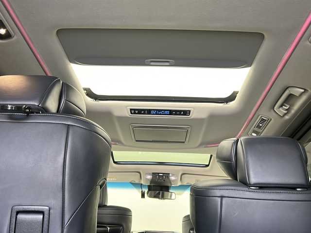 トヨタ ヴェルファイア Z Gエディション 宮城県 2018(平30)年 6.9万km ホワイトパールクリスタルシャイン 禁煙車/ツインムーンルーフ/純正フリップダウンモニター/両側パワースライドドア/レザーシート/トヨタセーフティセンス/・プリクラッシュセーフティ/・レーントレーシングアシスト/・レーダークルーズコントロール/・オートハイビーム/・ロードサインアシスト/純正10型ナビ/・CD・DVD・BT・SD・HDMI/フルセグTV/バックカメラ/前席パワーシート/前席シートヒーター/前席エアーシート/D席シートメモリー/革巻きステアリング/ステアリングスイッチ/パワーバックドア/電動パーキングブレーキ/AUTOHOLD/純正ドライブレコーダー（フロント）/LEDヘッドライト/LEDフォグライト/純正フロアマット/純正ドアバイザー/純正18インチアルミホイール/プッシュスタート/スマートキー×2/横滑り防止装置/ビルドインETC2.0/ロールサンシェード