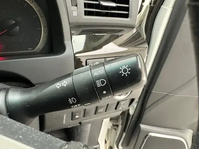 トヨタ ヴェルファイア 2．4Z ゴールデンアイズⅡ 兵庫県 2014(平26)年 7万km ホワイトパールクリスタルシャイン 純正SDナビ(CD/DVD/SD/Bluetooth/フルセグ)/純正フリップダウンモニター/バックカメラ/コーナーセンサー/両側パワースライドドア/パワーバックドア/クルーズコントロール/ハーフレザーシート/オットマン/純正18インチアルミホイール/純正フロアマット/ビルトインETC/HIDヘッドライト/ドライブレコーダー/オートライト