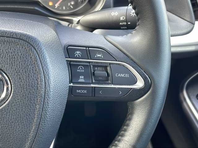 トヨタ ヴォクシー S－G 山梨県 2023(令5)年 4万km アティチュードブラックマイカ 純正メモリナビ/衝突軽減ブレーキ/CD/DVDデッキ/AMFMBTフルセグTV/バックカメラ/クルーズコントロール/両側パワースライドドア/純正LEDヘッドライト/ETC２．０/シートヒーター