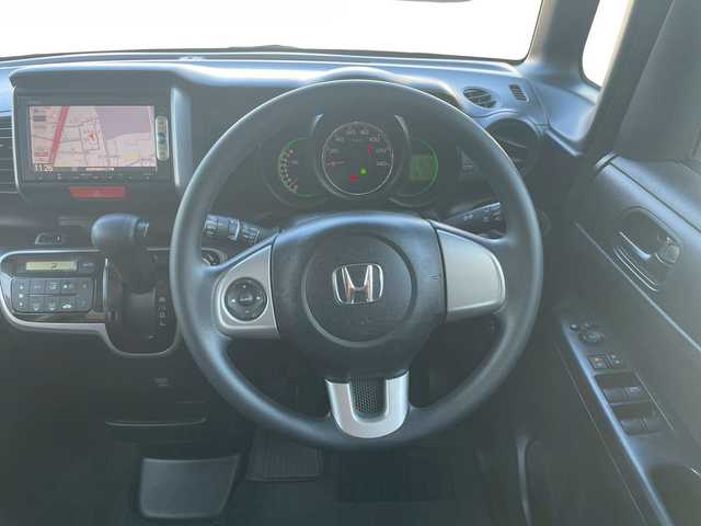 ホンダ Ｎ ＢＯＸ SSパッケージ 宮崎県 2014(平26)年 2.8万km プレミアムディープロッソパール 純正ナビ/CD/ＤＶＤ/Ｂｌｕｅｔｏｏｔｈ/ワンセグＴＶ/ＥＴＣ　/バックカメラ　/両側パワースライドドア　/シティブレーキアクティブ　/純正フロアマット/ドアバイザー