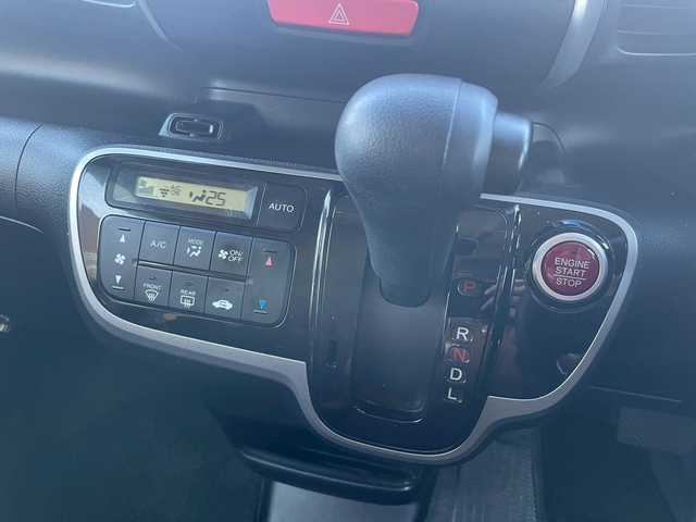 ホンダ Ｎ ＢＯＸ SSパッケージ 宮崎県 2014(平26)年 2.8万km プレミアムディープロッソパール 純正ナビ/CD/ＤＶＤ/Ｂｌｕｅｔｏｏｔｈ/ワンセグＴＶ/ＥＴＣ　/バックカメラ　/両側パワースライドドア　/シティブレーキアクティブ　/純正フロアマット/ドアバイザー