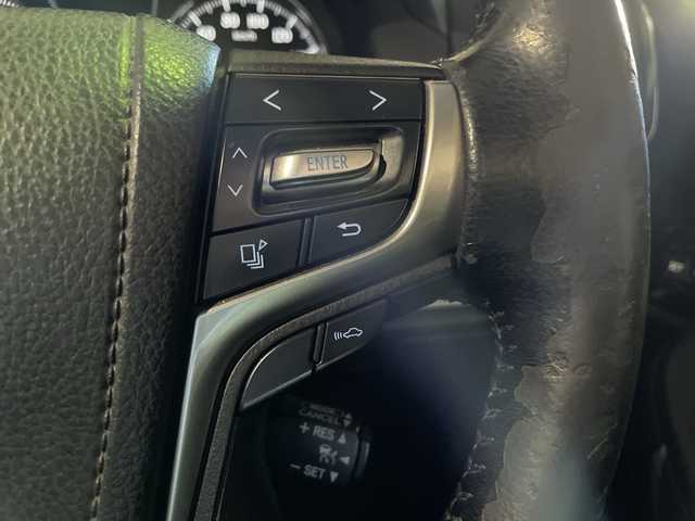 トヨタ クラウン ハイブリッド アスリートG 神奈川県 2016(平28)年 14.3万km ホワイトパールクリスタルシャイン 純正ナビ/LEDライト/クルーズコントロール（追従有）/フルセグTV/ETC/Bluetooth/サンルーフ/ステアリングリモコン/全部ドラレコ/シートメモリー機能/オートライト/ハイビーム/パワーシート（D/N席）/電動ステアリング調整/CD/DVD(Blu-ray再生可）/純正フロアマット/バイザー/バックカメラ/エアコンスイング機能/プッシュスタート/スマートキー