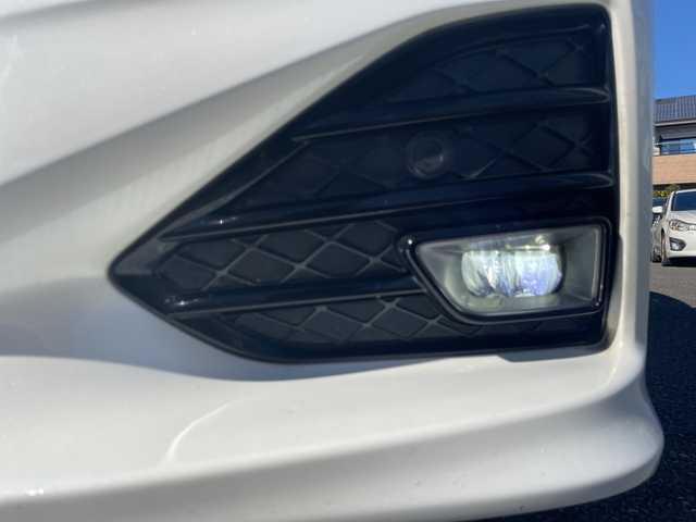 トヨタ クラウン ハイブリッド アスリートG 神奈川県 2016(平28)年 14.3万km ホワイトパールクリスタルシャイン 純正ナビ/LEDライト/クルーズコントロール（追従有）/フルセグTV/ETC/Bluetooth/サンルーフ/ステアリングリモコン/全部ドラレコ/シートメモリー機能/オートライト/ハイビーム/パワーシート（D/N席）/電動ステアリング調整/CD/DVD(Blu-ray再生可）/純正フロアマット/バイザー/バックカメラ/エアコンスイング機能/プッシュスタート/スマートキー