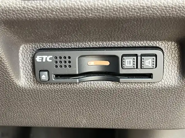 ホンダ フリード G 奈良県 2017(平29)年 2.8万km クリスタルブラックパール 純正ナビ　[VXM-174CSi]/バックカメラ　/地デジ　/Ｃパッケージ　/ビルトインＥＴＣ　/両側パワースライドドア　/純正１５インチＡＷ　/プッシュスタート　/ドアバイザー　/アイドリングストップ /コンフォートビューパッケージ