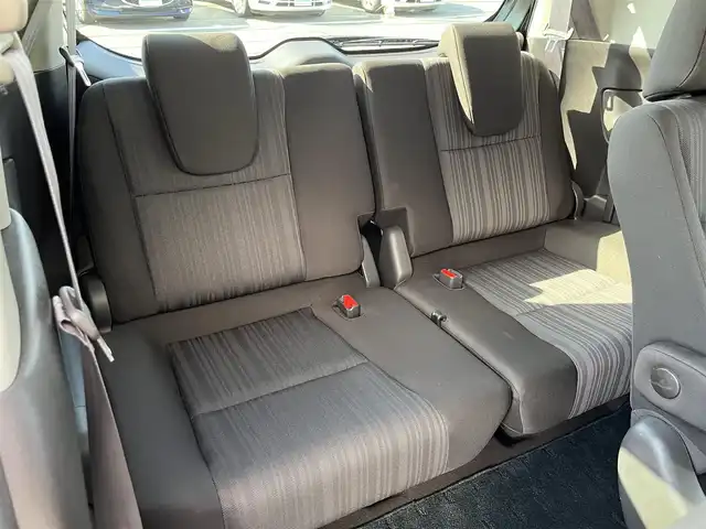 ホンダ フリード G 奈良県 2017(平29)年 2.8万km クリスタルブラックパール 純正ナビ　[VXM-174CSi]/バックカメラ　/地デジ　/Ｃパッケージ　/ビルトインＥＴＣ　/両側パワースライドドア　/純正１５インチＡＷ　/プッシュスタート　/ドアバイザー　/アイドリングストップ /コンフォートビューパッケージ