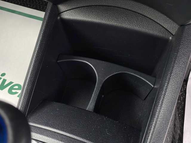 トヨタ カローラ アクシオ ハイブリッドG 岩手県 2015(平27)年 3.9万km ブルーM 純正SDナビ/AM/FM/CD/DVD/Bluetooth/フルセグTV/バックカメラ/ビルトインETC/前後ドライブレコーダー/衝突被害軽減ブレーキ/レーンキープアシスト/横滑り防止装置/シートヒーター/オートライト/オートハイビーム/LEDヘッドライト/スマートキー/プッシュスタート/電動格納ミラー/純正15インチAW/社外スタッドレス付タイヤ車載/純正フロアマット/ドアバイザー/nanoe/保証書/取扱説明書