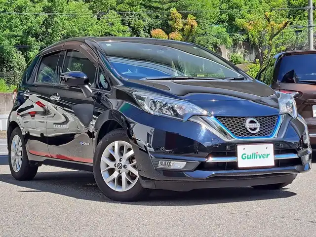 日産 ノート e－パワー メダリスト 大阪府 2018(平30)年 3.8万km スーパーブラック /禁煙ワンオーナー//衝突軽減ブレーキ//レーンキープアシスト//追従クルーズコントロール//純正SDナビ【MM318D-W】/・フルTV/DVD/Bluetooth/SD/AUX//バックカメラ・全方位カメラ//ナビ連動ドラレコ【DJ4-D】//デジタルインナーミラー//ETC//コーナーセンサー//ハーフレザーシート//プッシュスタート//スマートキー//純正１５AW