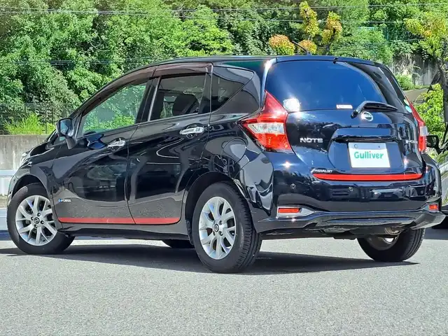 日産 ノート e－パワー メダリスト 大阪府 2018(平30)年 3.8万km スーパーブラック /禁煙ワンオーナー//衝突軽減ブレーキ//レーンキープアシスト//追従クルーズコントロール//純正SDナビ【MM318D-W】/・フルTV/DVD/Bluetooth/SD/AUX//バックカメラ・全方位カメラ//ナビ連動ドラレコ【DJ4-D】//デジタルインナーミラー//ETC//コーナーセンサー//ハーフレザーシート//プッシュスタート//スマートキー//純正１５AW