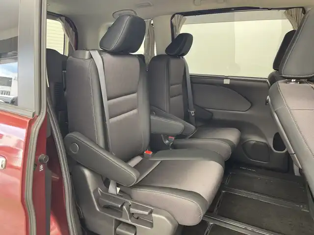 日産 セレナ e－パワー ハイウェイスター V 群馬県 2018(平30)年 3.9万km マルーンレッド 純正９型ナビ　全周囲カメラ　クルーズコントロール　衝突被害軽減ブレーキ　レーンキープアシスト　オートマチックハイビーム　ドライブレコーダー　パーキングアシスト　コーナーセンサー　ＥＴＣ　ＬＥＤ　禁煙車