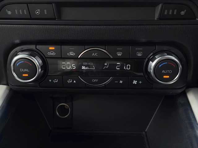 マツダ ＣＸ－５ XD Lパッケージ 栃木県 2017(平29)年 6.4万km チタニウムフラッシュマイカ 純正SDナビ/・Bluetooth /・TV フルセグ/・バックカメラ/追従式クルーズコントロール/レザーシート/シートヒーター/パワーシート/ステアリングヒーター/HUD/純正19インチアルミホイール/衝突被害軽減システム/コーナーセンサー/LEDヘッドライト/オートライト/取扱説明書