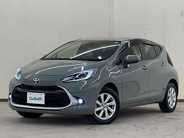 トヨタ アクア Z 道央・札幌 2022(令4)年 2.8万km アーバンカーキ /4WD//純正ナビ/（Bluetooth/ラジオ）//寒冷地仕様//衝突被害軽減システム//ETC//クルーズコントロール//社外ドライブレコーダー（前方、後方）//純正エンジンスターター//ステアリングスイッチ//社外AW冬タイヤ積込み//オートライト//オートハイビーム//フォグライト//オートエアコン//AC100V//電動格納ミラー