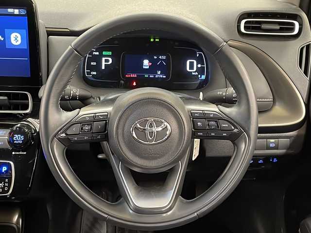 トヨタ アクア Z 道央・札幌 2022(令4)年 2.8万km アーバンカーキ /4WD//純正ナビ/（Bluetooth/ラジオ）//寒冷地仕様//衝突被害軽減システム//ETC//クルーズコントロール//社外ドライブレコーダー（前方、後方）//純正エンジンスターター//ステアリングスイッチ//社外AW冬タイヤ積込み//オートライト//オートハイビーム//フォグライト//オートエアコン//AC100V//電動格納ミラー