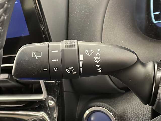 トヨタ アクア Z 道央・札幌 2022(令4)年 2.8万km アーバンカーキ /4WD//純正ナビ/（Bluetooth/ラジオ）//寒冷地仕様//衝突被害軽減システム//ETC//クルーズコントロール//社外ドライブレコーダー（前方、後方）//純正エンジンスターター//ステアリングスイッチ//社外AW冬タイヤ積込み//オートライト//オートハイビーム//フォグライト//オートエアコン//AC100V//電動格納ミラー