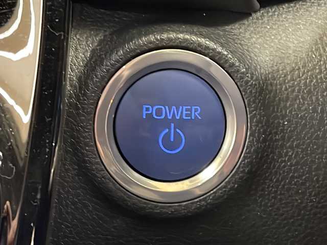 トヨタ アクア Z 道央・札幌 2022(令4)年 2.8万km アーバンカーキ /4WD//純正ナビ/（Bluetooth/ラジオ）//寒冷地仕様//衝突被害軽減システム//ETC//クルーズコントロール//社外ドライブレコーダー（前方、後方）//純正エンジンスターター//ステアリングスイッチ//社外AW冬タイヤ積込み//オートライト//オートハイビーム//フォグライト//オートエアコン//AC100V//電動格納ミラー