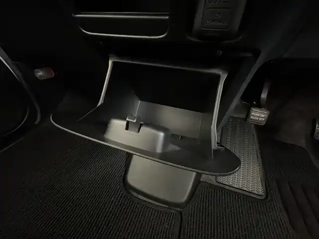 ホンダ Ｎ ＢＯＸ カスタム G Lパッケージ 千葉県 2012(平24)年 2万km プレミアムホワイトパール ワンオーナー/Gathersカーオーディオ/・ラジオ/CD/AUX/アイドリングストップ/横滑り防止装置/パワースライドドア/オートライト/純正フロアマット/プッシュスタート/スマートキー/HIDヘッドライト/純正14インチAW/取扱説明書/保証書/スペアキー