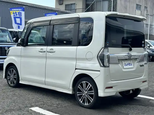 ダイハツ タント カスタム RS トップED SA Ⅲ 京都府 2016(平28)年 9.4万km パールホワイトⅢ (株)IDOMが運営する【じしゃロン伏見店】の自社ローン専用車両になりますこちらは現金またはオートローンご利用時の価格です。自社ローンご希望の方は別途その旨お申付け下さい/プッシュスタート/社外ナビ/バックカメラ/ETC/ハーフレザーシート/ターボ付き/アイドリングストップ/横滑り防止装置/衝突軽減ブレーキ/両側パワースライドドア/純正フロアマット/純正アルミホイール/LEDヘッドライト/電動格納ミラー/ドアバイザー