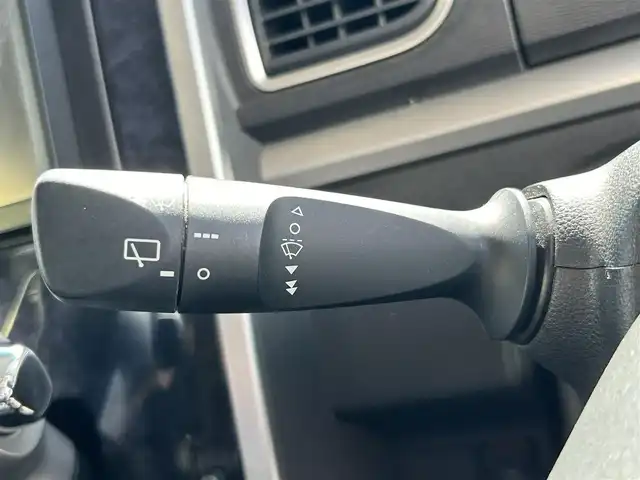 ダイハツ タント カスタム RS トップED SA Ⅲ 京都府 2016(平28)年 9.4万km パールホワイトⅢ (株)IDOMが運営する【じしゃロン伏見店】の自社ローン専用車両になりますこちらは現金またはオートローンご利用時の価格です。自社ローンご希望の方は別途その旨お申付け下さい/プッシュスタート/社外ナビ/バックカメラ/ETC/ハーフレザーシート/ターボ付き/アイドリングストップ/横滑り防止装置/衝突軽減ブレーキ/両側パワースライドドア/純正フロアマット/純正アルミホイール/LEDヘッドライト/電動格納ミラー/ドアバイザー