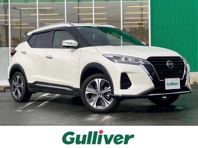 日産 キックス X ツートーンインテリアED 静岡県 2020(令2)年 2.8万km ブリリアントホワイトパール 純正9インチナビ(CD/DVD/BT/フルセグ)/プロパイロット/全方位カメラ/純正ドライブレコーダー/純正ETC2.0/D席N席シートヒーター/ステアリングヒーター/デジタルインナーミラー/クルーズコントロール（追従あり）/USB入力端子/純正フロアマット/純正17インチアルミホイール/コーナーセンサー前後/レーンキープアシスト/オートライト/LEDヘッドライト/オートエアコン/エンジンスタートボタン/パワーステアリング/パワーウィンドウ/アイドリングストップ/スマートキー/スペアキー1本/ABS/横滑り防止装置/W+サイドエアバック/衝突軽減システム