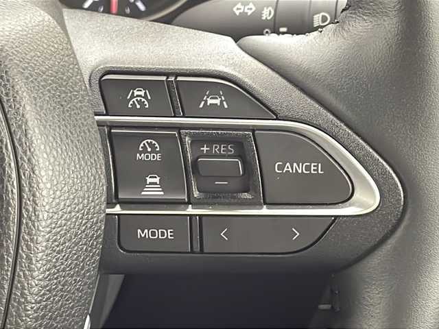 トヨタ ノア S－G 千葉県 2022(令4)年 1.9万km ホワイトパールクリスタルシャイン ワンオーナー/パノラミックビューモニター/ブラインドスポットモニター/クルーズコントロール/10.5インチディスプレイナビ/BT/TV/Miracast/後部14インチフリップダウンモニター/HDMI/ステアリングリモコン/両側パワースライドドア/純正16AW/純正ドアバイザー/リアサンシェード/プッシュスタート/純正ビルトインETC2.0/オートマチックハイビーム/LEDヘッドライト