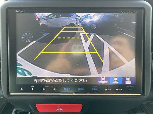 ホンダ Ｎ ＢＯＸ カスタムGターボSSブラッククタイル 神奈川県 2017(平29)年 3.7万km プレミアムホワイトパールⅡ 純正８インチSDナビ（VXM-175VFEi）/フルセグ/Bluetooth/CD/DVD/バックカメラ/クルーズコントロール/シートヒーター/シティブレーキアクティブシステム/パドルシフト/オートリトラミラー/プッシュスタート/スマートキー/LEDフォグランプ/純正フロアマット/純正アルミホイール/レーンキープアシスト/アイドリングストップ/ハーフレザー/ETC/盗難防止装置/衝突被害軽減システム/横滑り防止装置/カーテンエアバック