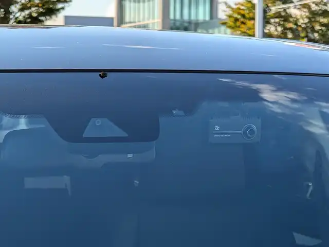 レクサス ＮＸ 300 Iパッケージ 福井県 2018(平30)年 3.9万km グラファイトブラックガラスフレーク 純正10.3インチメモリナビ/フルセグ/BT/CD/DVD/USB/AUX/Miracast/バック・サイドカメラ/衝突被害軽減システム/レーダークルーズコントロール/前後コーナーセンサー/BSM/レーンキープアシスト/横滑り防止装置/盗難防止装置/ビルトインETC2.0/ワイヤレス充電/パワーバックドア/ステアリングヒーター/SOSボタン/前後ドライブレコーダー/TZセーフティレーダー/パワーシート/シートヒーター/シートメモリー/純正フロアマット/パドルシフト/オートホールド/純正18インチAW/LEDヘッドライト/Fフォグ/スマートキー