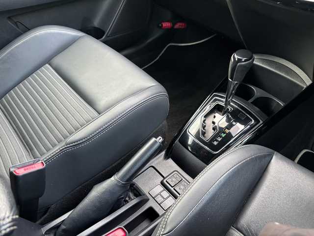 トヨタ カローラ フィールダー ハイブリッドG ダブルバイビー 福岡県 2017(平29)年 10.8万km ブラッキッシュアゲハガラスフレーク ワンオーナー/ディーラーナビ/（AM/FM/CD/DVD/SD/Bluetooth/ワンセグTV）/クルーズコントロール/横滑り防止/レーンキープ/衝突軽減/シートヒーター（運転席/助手席）/オートマチックハイビーム/純正アルミホイール/純正フロアマット/オートライト/フォグランプ/電格ミラー/ECOモード/EVモード/プッシュスタート/保証書/取扱説明書