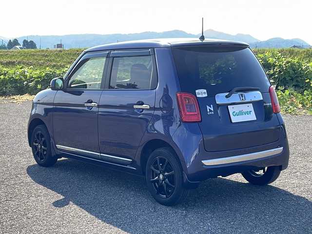 ホンダ Ｎ ＯＮＥ プレミアム Lパッケージ 新潟県 2013(平25)年 6万km プレミアムブルームーンパール 4WD/社外SDナビ(CN-HE01D)/CD/DVD/BT/フルセグテレビ/バックカメラ/ETC/ベンチシート/ミラーヒーター/スマートキー/プッシュスタート/キセノンヘッドライト/オートライト/フォグランプ/社外14インチアルミホイール