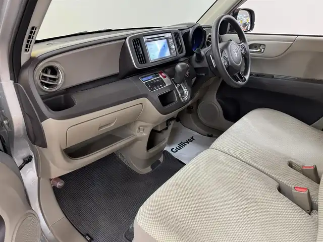 ホンダ Ｎ ＯＮＥ ツアラー Lパッケージ 群馬県 2013(平25)年 5.3万km アラバスターシルバーメタリック 安全装備/・クルーズコントロール/・オートライト/・横滑り防止/純正ナビゲーション/・AM/FM/ワンセグTV/・SD/CD/USB/バックカメラ/パドルシフト/HIDヘッドライト/ETC/純正フロアマット/純正ドアバイザー/純正14インチアルミホイール/スマートキー/プッシュスタート