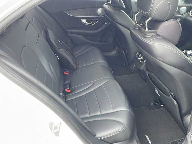 メルセデス・ベンツ Ｃ２００ アバンギャルド AMGライン 島根県 2015(平27)年 9.8万km ダイヤモンドホワイト メーカーナビゲーション/フルセグ BT/ブラインドスポットアシスト/アテンションアシスト/レーンキープアシスト/ブルメスターサウンド/レーダークルーズコントロール/パドルシフト/D席メモリシート/D席パワーシート/D/N席シートシーター/ETC/LEDヘッドライト/AUTOライト/アイドリングストップ/革巻きステアリング/ステアリングリモコン/純正18インチアルミホイール/ISOFIX/スマートキー