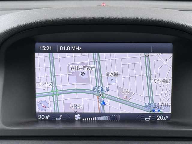 ボルボ Ｖ７０ T5 SE 愛知県 2012(平24)年 7.6万km ブラックサファイアメタリック /正規ディーラー車//禁煙車//ワンオーナー//メーカーナビ//フルセグ/Bluetooth/USB/CD/DVD//ステアリング連動バックカメラ//ETC//黒革シート//パワーシート/D席メモリー式//シートヒーター//ベンチレーション//セーフティパッケージ//CitySafety//LaneDepartWarrning//ドライバーアラート//レーダークルーズコントロール//BLIS//距離警告//DSTC//純正17インチアルミホイール//HIDヘッドライト//フロント・リヤフォグランプ//ルーフレール//パワーバックドア//プッシュスタート//スペアスマートキー//革巻きステアリング//ステアリングリモコン//チルト&テレスコピックステアリング//オートリトラクタブルウィンカーミラー//純正フロアマット//トノカバー//保証書//取扱説明書//点検整備記録簿H26.27.28.29.R1.2.3.5