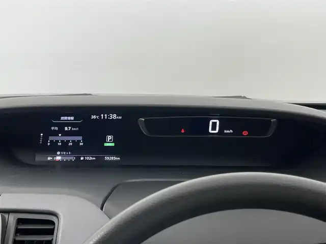日産 セレナ X 埼玉県 2017(平29)年 6万km インペリアルアンバーP 純正7インチナビ/Bluetooth　TV　USB　AUX　CD　DVD　SD/後席フリップダウンモニター/片側パワースライドドア/クルーズコントロール/バックカメラ/ドライブレコーダー（前後）/オートライト/スマートキー/プッシュスタート