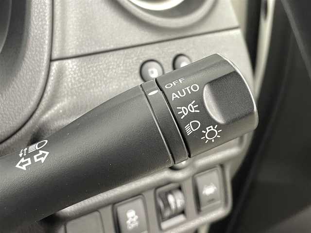 日産 ノート e－パワー B 福島県 2020(令2)年 4.7万km ホワイト 全方位運転支援システム/・衝突被害軽減ブレーキ/・踏み間違い防止アシスト/・車線逸脱警報装置/・オートマチックハイビーム/社外７インチナビ/・型番：AVIC-RZ003/・SD/AM/FM/・デジタルインナーミラー/・バックカメラ/・アラウンドビューモニター/・ETC/・前方ドライブレコーダー/ステアリングリモコン/プッシュスタート/・スマートキー/ハロゲンヘッドライト/・ライトレベライザー/・オートライト/電動格納ミラー/・ウィンカーミラー/前後コーナーセンサー/純正フロアマット