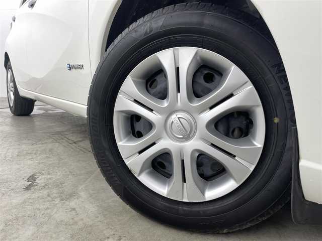 日産 ノート e－パワー B 福島県 2020(令2)年 4.7万km ホワイト 全方位運転支援システム/・衝突被害軽減ブレーキ/・踏み間違い防止アシスト/・車線逸脱警報装置/・オートマチックハイビーム/社外７インチナビ/・型番：AVIC-RZ003/・SD/AM/FM/・デジタルインナーミラー/・バックカメラ/・アラウンドビューモニター/・ETC/・前方ドライブレコーダー/ステアリングリモコン/プッシュスタート/・スマートキー/ハロゲンヘッドライト/・ライトレベライザー/・オートライト/電動格納ミラー/・ウィンカーミラー/前後コーナーセンサー/純正フロアマット