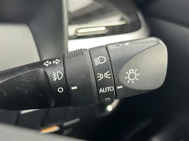 トヨタ ヴェルファイア Z 千葉県 2020(令2)年 2.8万km ホワイトパールクリスタルシャイン 禁煙車/トヨタセーフティーセンス/・プリクラッシュセーフティ/・レーントレーシングアシスト/・レーダークルーズコントロール/・オートマチックハイビーム/フリップダウンモニター/両側パワースライドドア/純正9インチディスプレイオーディオ/・コネクトナビ/・Bluetooth/バックカメラ/レーダークルーズコントロール/LEDオートライト/純正18インチアルミホイール/USBポート/プッシュスタート/スマートキー/取扱説明書