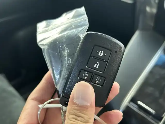 トヨタ ヴェルファイア Z 千葉県 2020(令2)年 2.8万km ホワイトパールクリスタルシャイン 禁煙車/トヨタセーフティーセンス/・プリクラッシュセーフティ/・レーントレーシングアシスト/・レーダークルーズコントロール/・オートマチックハイビーム/フリップダウンモニター/両側パワースライドドア/純正9インチディスプレイオーディオ/・コネクトナビ/・Bluetooth/バックカメラ/レーダークルーズコントロール/LEDオートライト/純正18インチアルミホイール/USBポート/プッシュスタート/スマートキー/取扱説明書