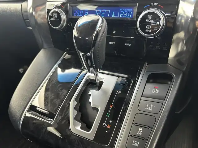 トヨタ ヴェルファイア Z 千葉県 2020(令2)年 2.8万km ホワイトパールクリスタルシャイン 禁煙車/トヨタセーフティーセンス/・プリクラッシュセーフティ/・レーントレーシングアシスト/・レーダークルーズコントロール/・オートマチックハイビーム/フリップダウンモニター/両側パワースライドドア/純正9インチディスプレイオーディオ/・コネクトナビ/・Bluetooth/バックカメラ/レーダークルーズコントロール/LEDオートライト/純正18インチアルミホイール/USBポート/プッシュスタート/スマートキー/取扱説明書