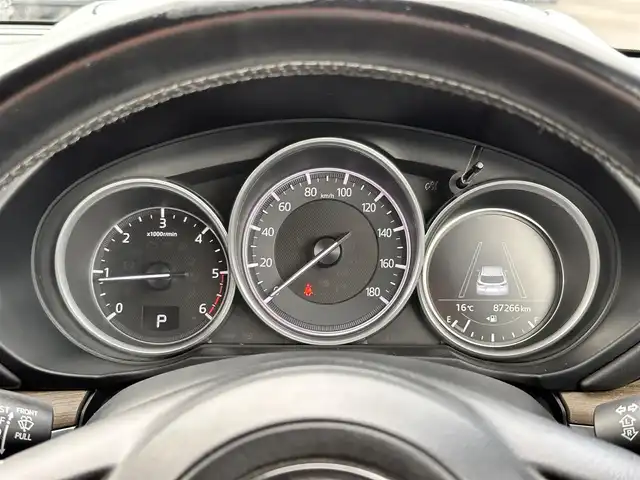 マツダ ＣＸ－８ XD Lパッケージ 宮城県 2018(平30)年 8.8万km スノーフレイクホワイトパールマイカ 360度ビューモニター/パーキングセンサー（フロント）/CD/DVD/地デジTV/＝＝＝/アドバンスドスマートシティブレーキサポート/ブラインドスポットモニタリング/パーキングセンサー（リア）/レーダークルーズコントロール/スマートブレーキサポート/レーンキープアシストシステム/車線逸脱警報システム/車間認知支援システム/交通標識認識システム/ドライバーアテンションアラート/ヘッドアップディスプレイ/純正ナビ/・Bluetooth/ETC2.0（バイザー裏）/パワーバックドア/本革シート/シートヒーター（前席/2列目）/パワーシート（運転席メモリー機能付）/革巻きステアリング/ステアリングヒーター/ステアリングスイッチ/電動パーキングブレーキ/ブレーキホールド/アダプティブLEDヘッドランプ/オートライト/スマートキー＆プッシュスタート/電動格納ミラー/ルーフレール/純正19インチAW/純正フロアマット/W/サイド/カーテンエアバッグ