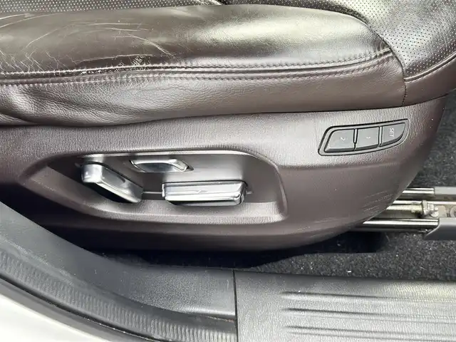 マツダ ＣＸ－８ XD Lパッケージ 宮城県 2018(平30)年 8.8万km スノーフレイクホワイトパールマイカ 360度ビューモニター/パーキングセンサー（フロント）/CD/DVD/地デジTV/＝＝＝/アドバンスドスマートシティブレーキサポート/ブラインドスポットモニタリング/パーキングセンサー（リア）/レーダークルーズコントロール/スマートブレーキサポート/レーンキープアシストシステム/車線逸脱警報システム/車間認知支援システム/交通標識認識システム/ドライバーアテンションアラート/ヘッドアップディスプレイ/純正ナビ/・Bluetooth/ETC2.0（バイザー裏）/パワーバックドア/本革シート/シートヒーター（前席/2列目）/パワーシート（運転席メモリー機能付）/革巻きステアリング/ステアリングヒーター/ステアリングスイッチ/電動パーキングブレーキ/ブレーキホールド/アダプティブLEDヘッドランプ/オートライト/スマートキー＆プッシュスタート/電動格納ミラー/ルーフレール/純正19インチAW/純正フロアマット/W/サイド/カーテンエアバッグ