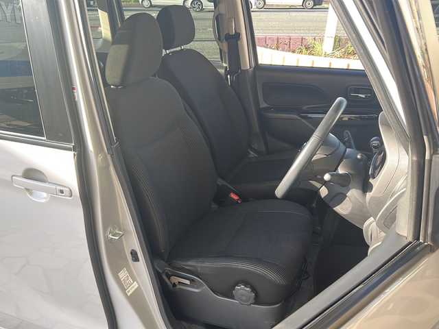 日産 デイズ ルークス ハイウェイスターX Gパッケージ 静岡県 2017(平29)年 5.5万km レモンライム/エアグレー 純正ナビ/全方位カメラ/バックカメラ/両側パワースライドドア/純正ドライブレコーダー/助手席スライドアップシート/ETC/LEDヘッドライト/フォグランプ/エマージェンシーブレーキ/スマートキー/スペアキー×１/ステアリングリモコン/プッシュスタート/純正フロアマット/純正アルミホイール/アイドリングストップ