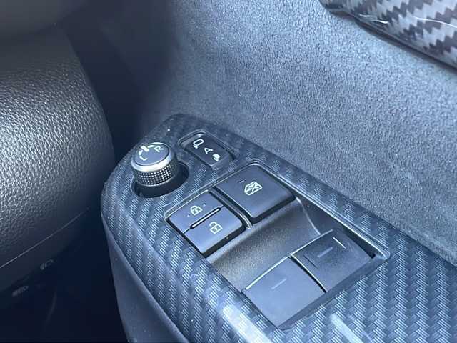 トヨタ ＧＲヤリス RS 愛知県 2021(令3)年 4.2万km プレシャスブラックパール /ワンオーナー//禁煙車//ドライブレコーダー前方（DC-DR652）//デジタルバックミラー//純正ナビ//フルセグテレビ//バックカメラ//クルーズコントロール（追従走行有）//ガナドールマフラー//パワーバー//プッシュスタート//パドルシフト//オートライト//AM・FM・Bluetooth・Miracast//ETC//ヘッドアップディスプレイ//純正マット//ISOFIX//ウィンカーミラー//衝突安全ボディー//電格格納ミラー　//スペアキー（1本）//シートヒーター//手動光軸調整ダイヤル//オートマチックハイビーム//ステアリングスイッチヒーター//フロントワイパーデアイサースイッチ//ブレーキホールドスイッチ//ドライブモードセレクトスイッチ//LTAスイッチ//車間距離切り替えスイッチ//ヘルプネットボタン//本革巻きステアリング//盗難防止システム//UVカットガラス//プライバシーガラス//牽引フック（前方・後方）//ステアリングスイッチ//保証書//取扱説明書//記録簿