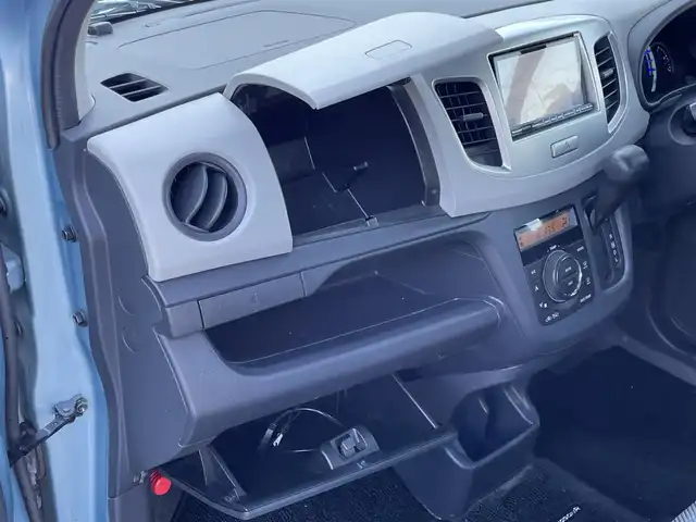 スズキ ワゴンＲ FX 山梨県 2015(平27)年 9.7万km フィズブルーパールメタリック (株)IDOMが運営する【じしゃロン甲府店】の自社ローン専用車両になります。/こちらは現金またはオートローンご利用時の価格です。自社ローンご希望の方は別途その旨お申付け下さい/レーダーブレーキサポート/純正メモリーナビ/（フルセグTV・DVD・CD・SD・USB・BTオーディオ）/バックカメラ/前後ドライブレコーダー/運転席シートヒーター/新車時保証書/取扱説明書