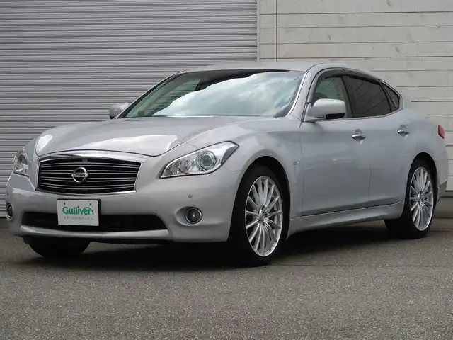 日産 フーガ ハイブリッド VIPパッケージ 石川県 2011(平23)年 15.7万km エターナルスノーホワイト バイキセノンライト/Fフォグライト/Fパワーシート/Fシートエアコン/ESC/フルセグTV/リアカメラ/Pスタート/ハンドルスイッチ/クルコン/オートライト/ビルトインETC/リアローラーブラインド/ドアバイザー/純正フロアマット/助手席オットマン