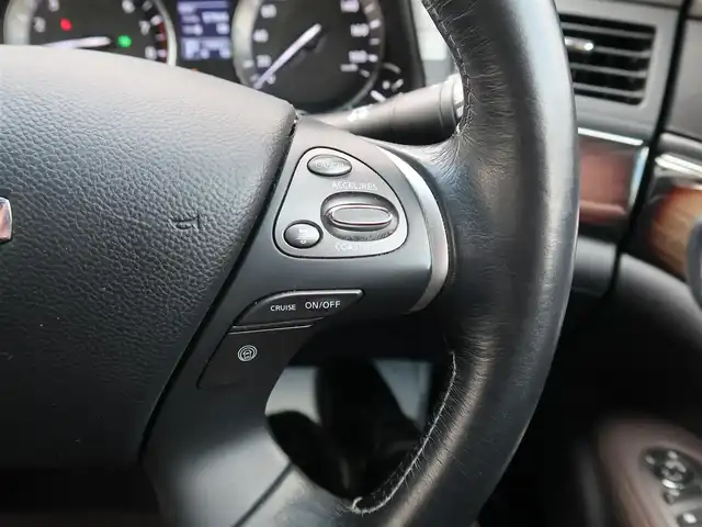 日産 フーガ ハイブリッド VIPパッケージ 石川県 2011(平23)年 15.7万km エターナルスノーホワイト バイキセノンライト/Fフォグライト/Fパワーシート/Fシートエアコン/ESC/フルセグTV/リアカメラ/Pスタート/ハンドルスイッチ/クルコン/オートライト/ビルトインETC/リアローラーブラインド/ドアバイザー/純正フロアマット/助手席オットマン